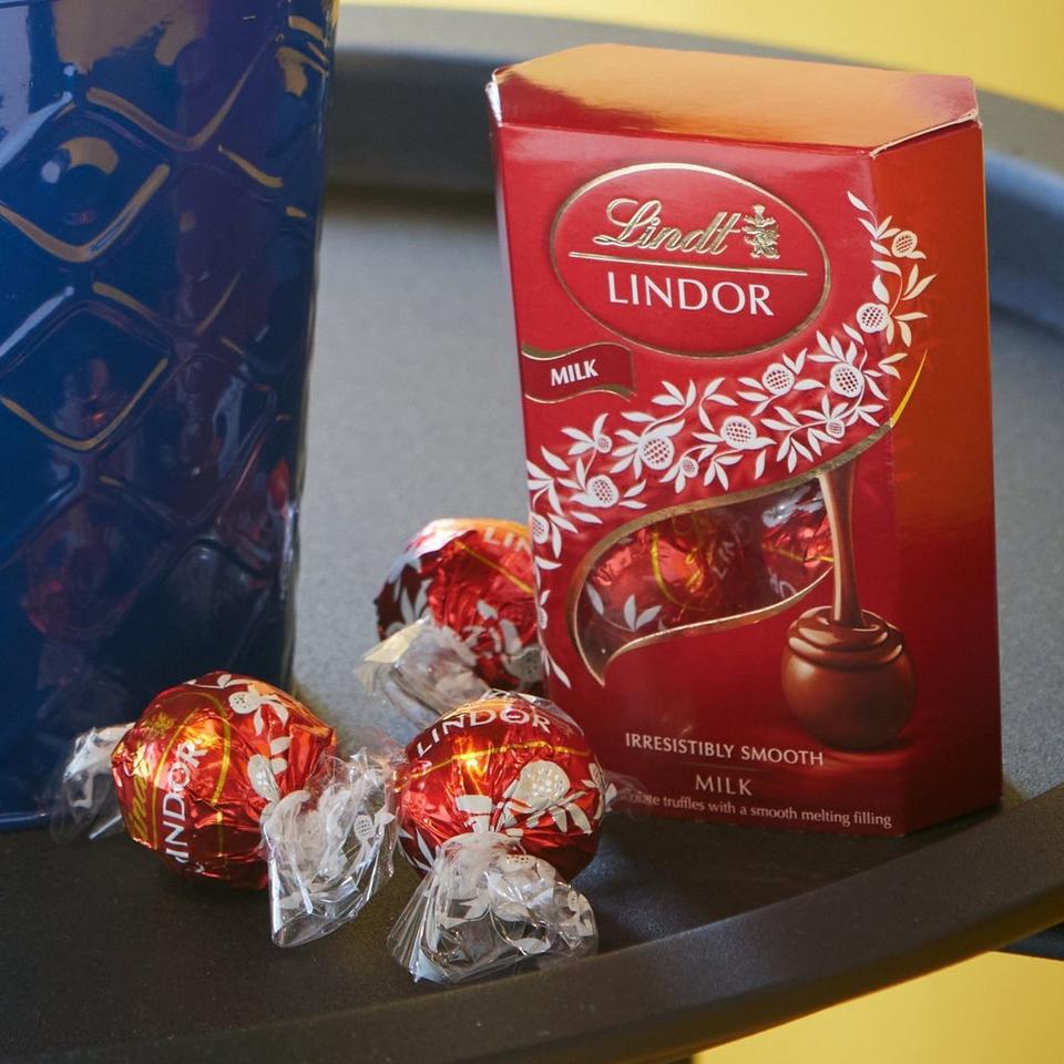 Free Delivery and Free Chocolates use code FREECHOCS