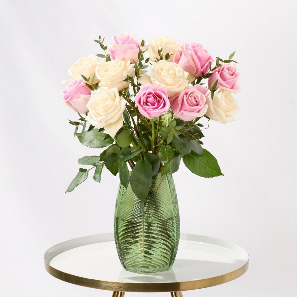 12 Luxury Roses - Save 40%