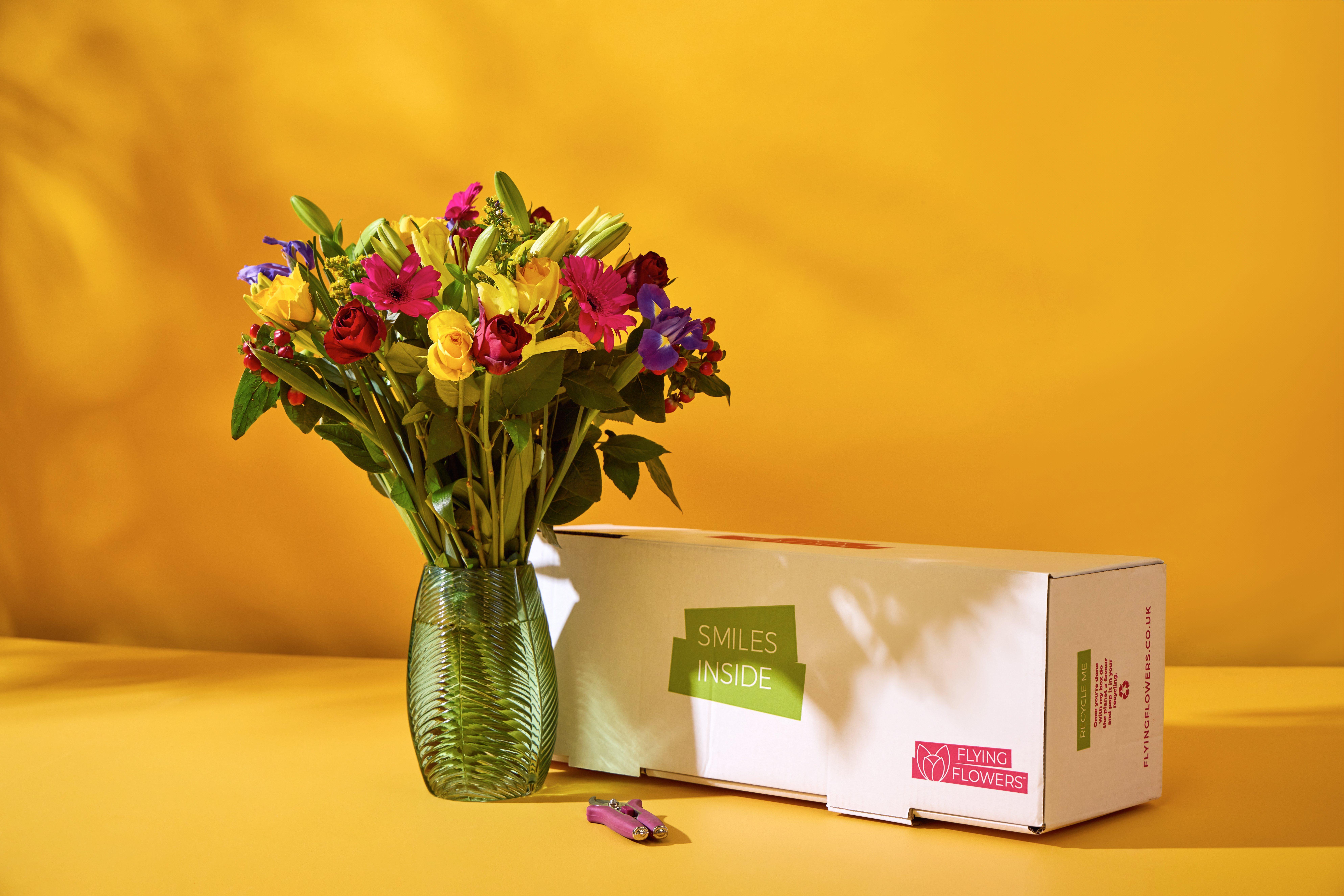 FF Standard Packaging - Bouquet in vase