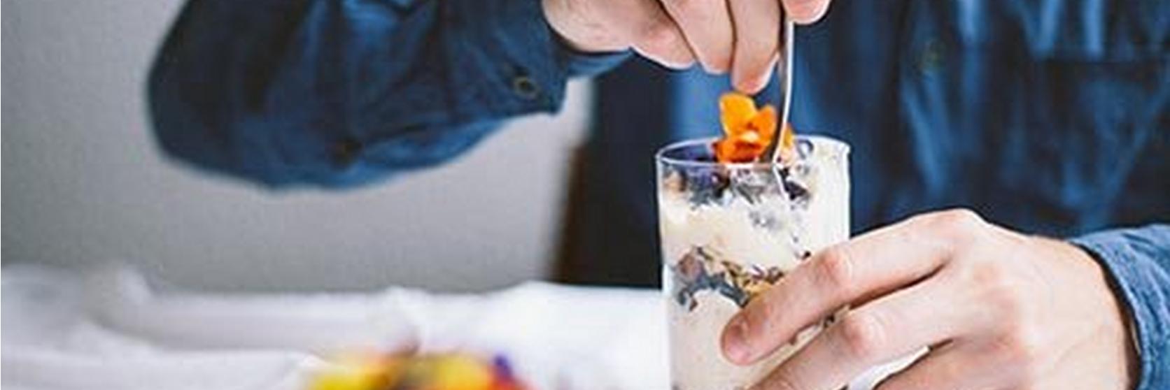 FFblog_GranolaYoghurt