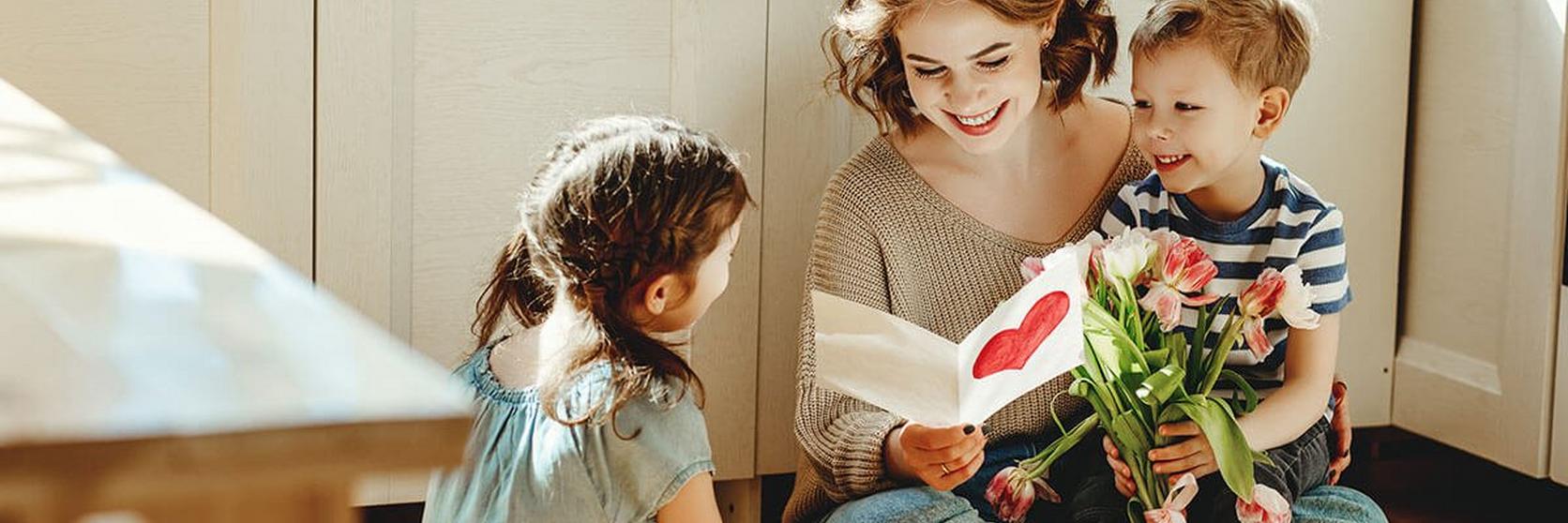 Mothers-day-kids-card-flowers