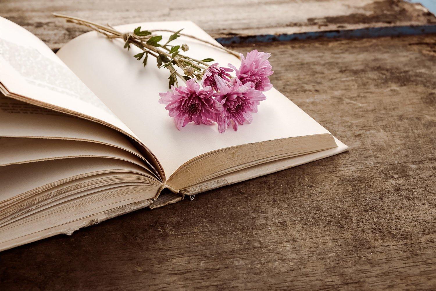 book-pink-flowers