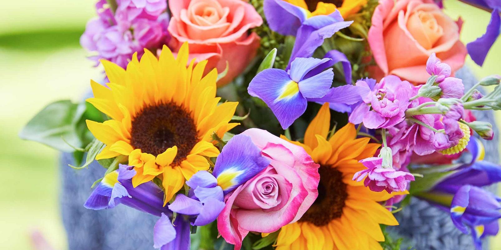 bright-pink-yellow-peach-bouquet