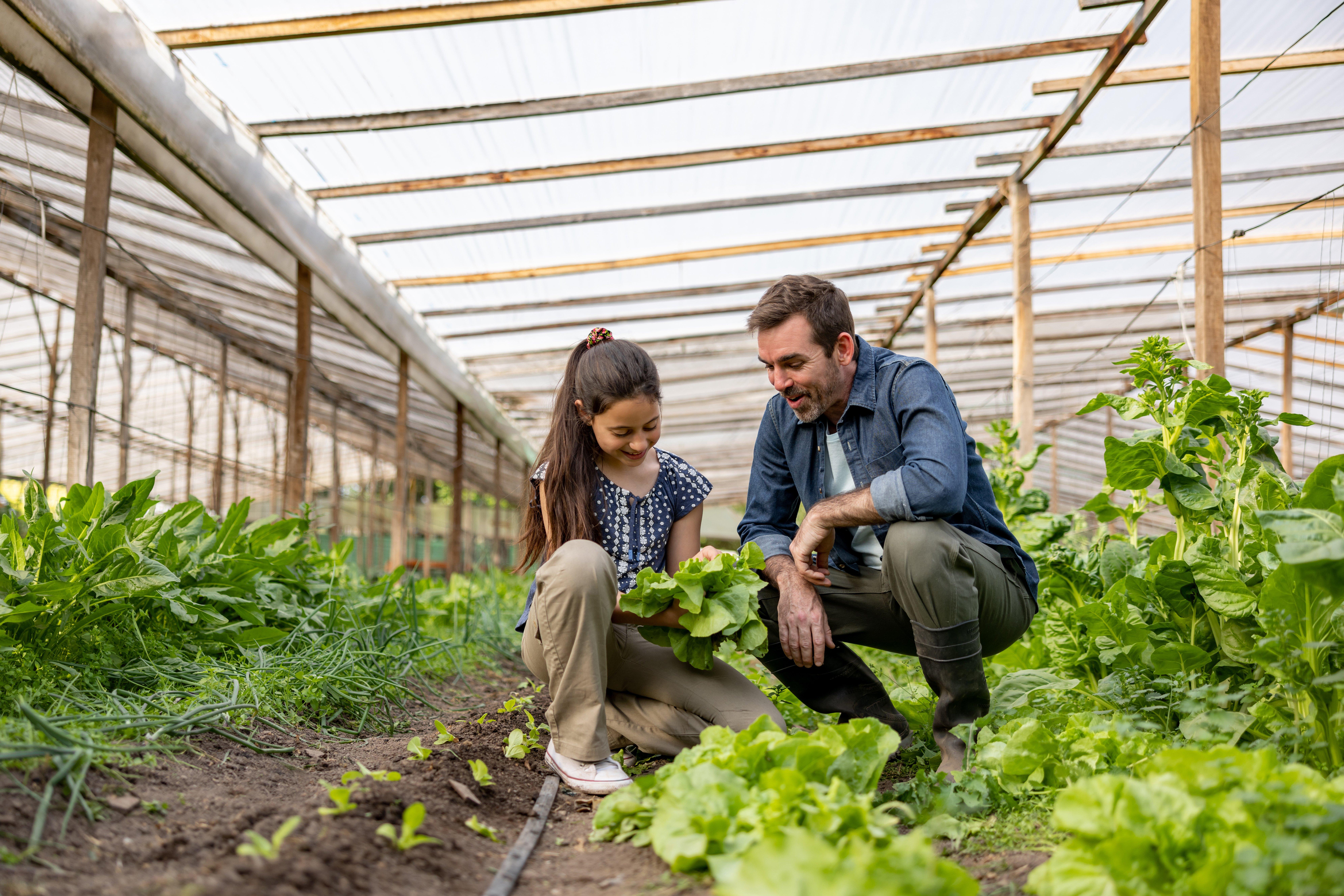 dad-daughter-garden