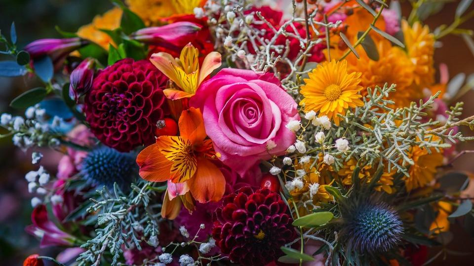 ff_autumn_garland_outdoor