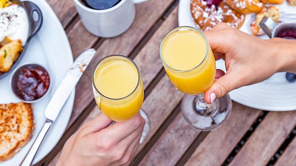ff_brunch_cheers