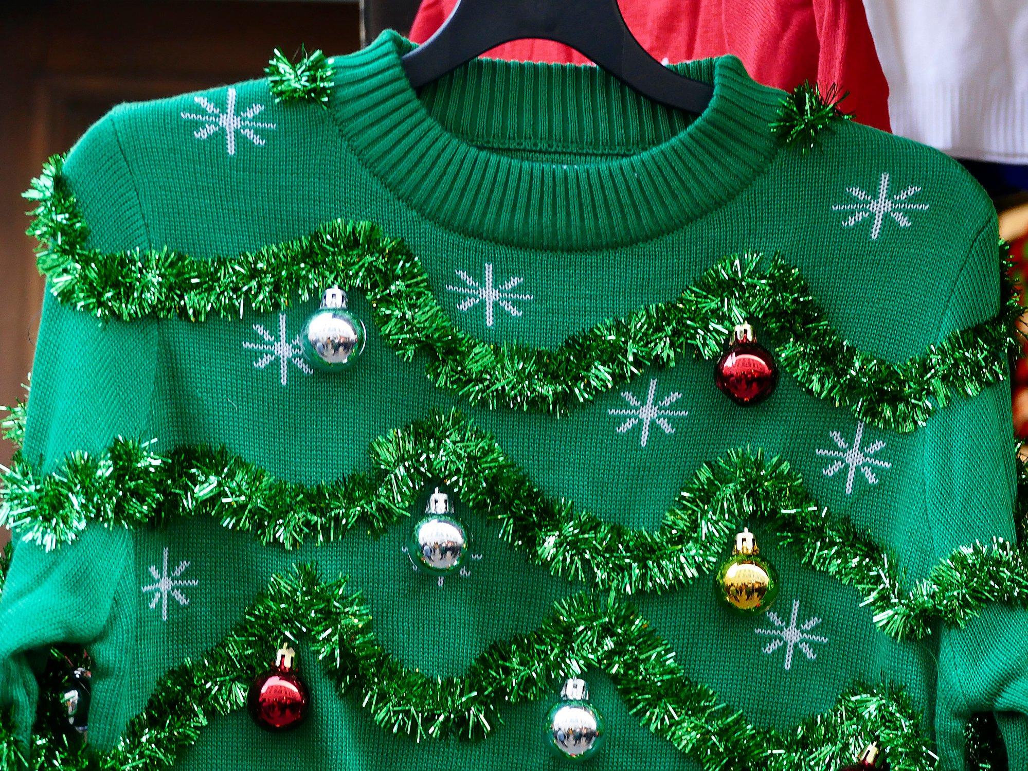 ff_christmas_jumper_tinsel