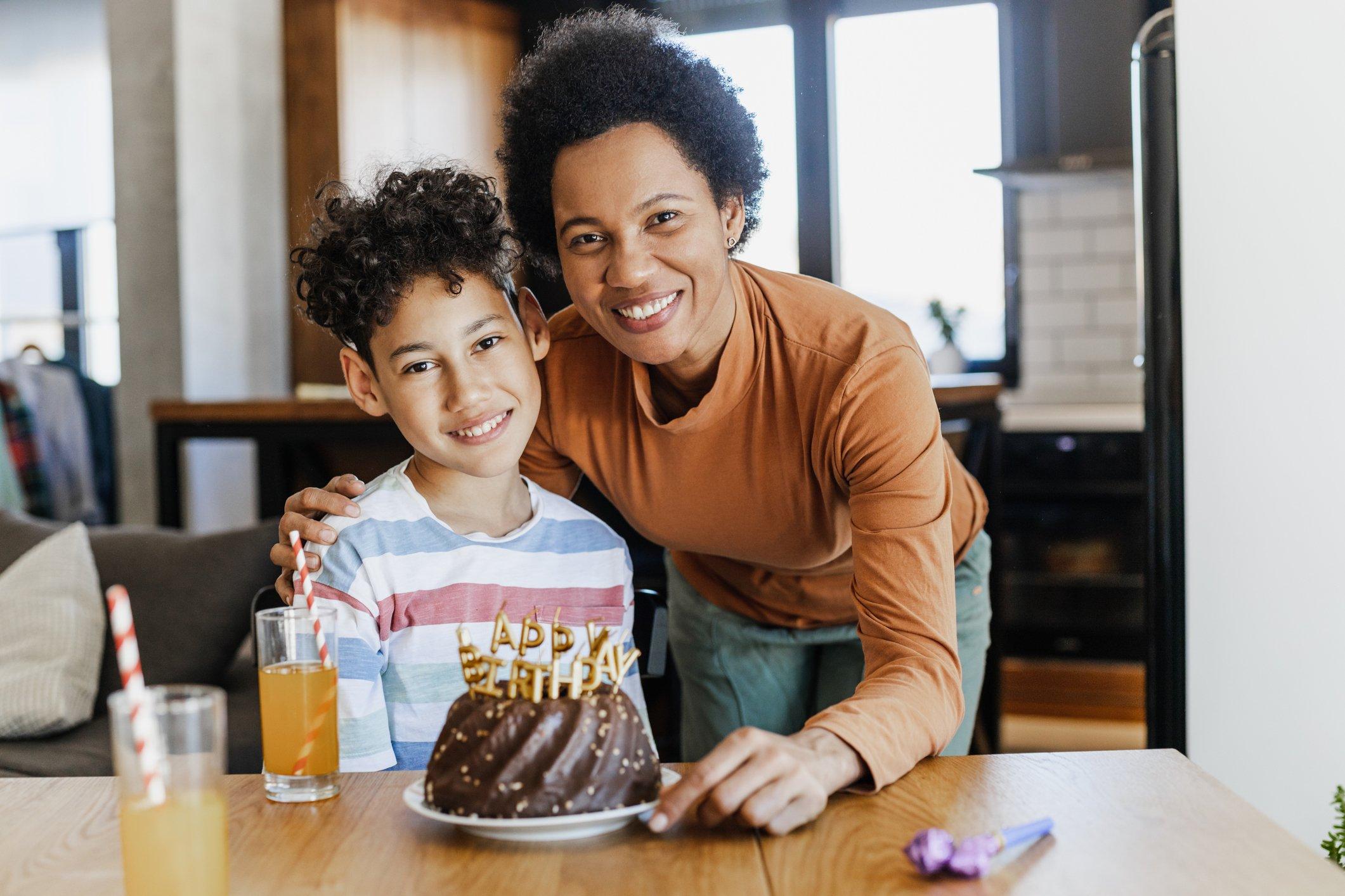 ff_mum_son_birthday_cake