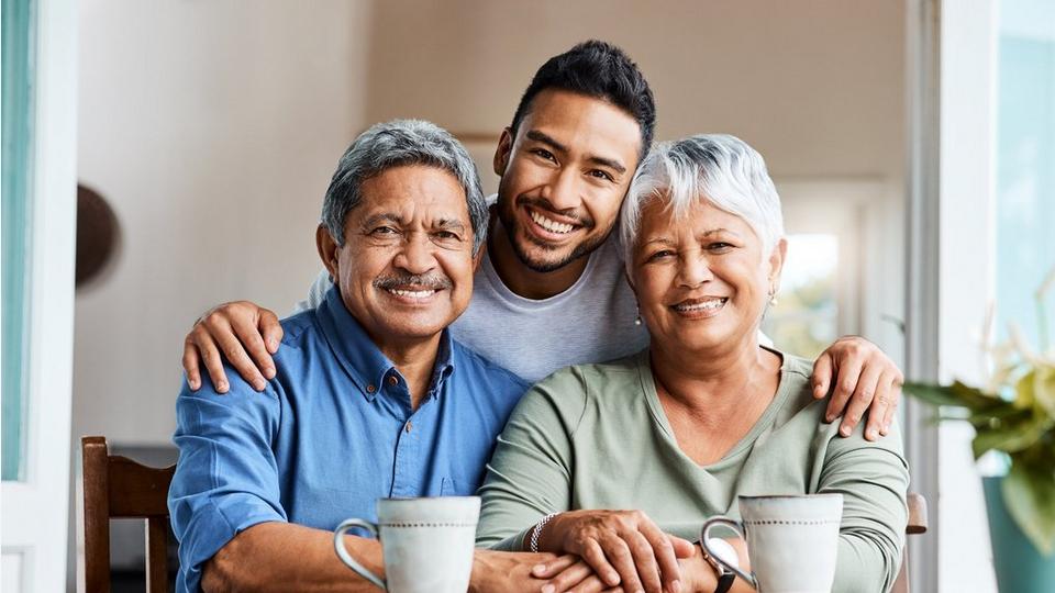 ff_son_parents_smiling