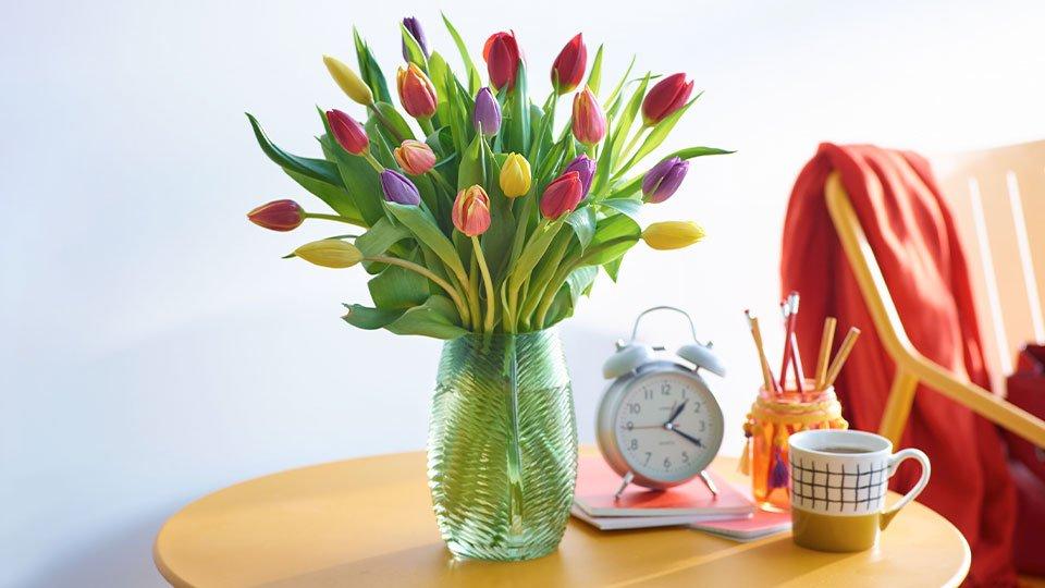 London Flower Delivery Free Flower Delivery in London Flying Flowers